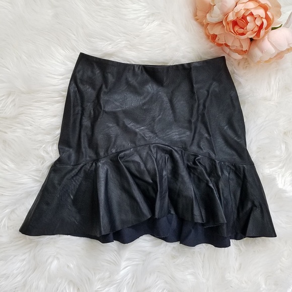 Zara Faux Leather Asymmetrical Ruffle Mini Skirt - Picture 7 of 8